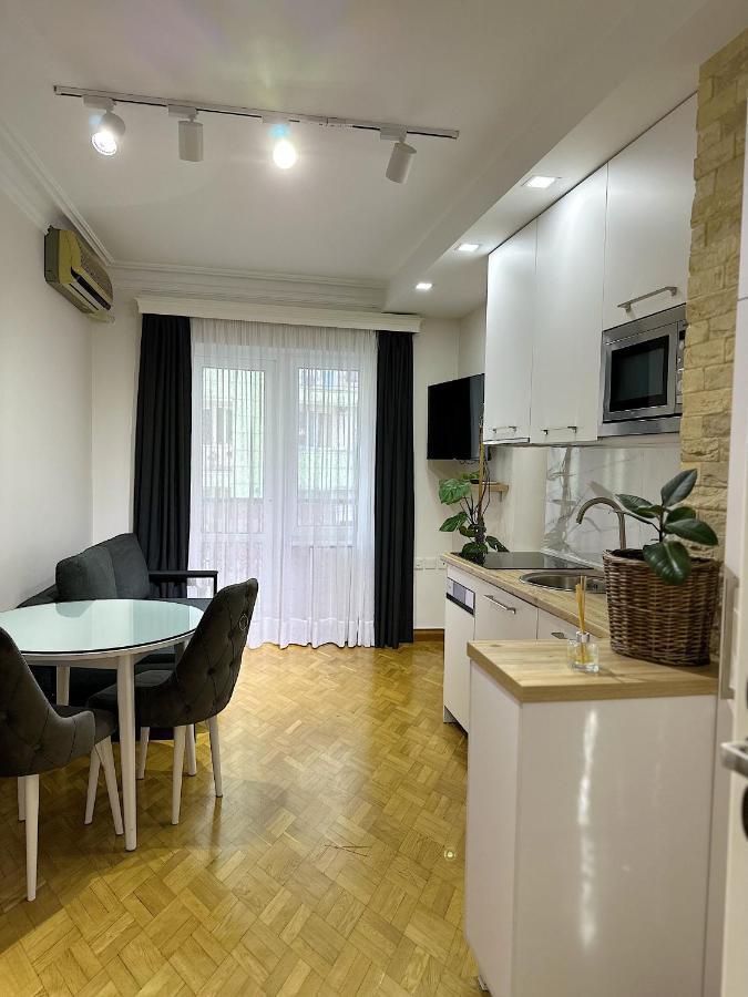 Apartment バトゥーミ エクステリア 写真