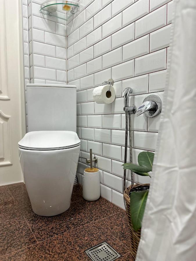 Apartment バトゥーミ エクステリア 写真