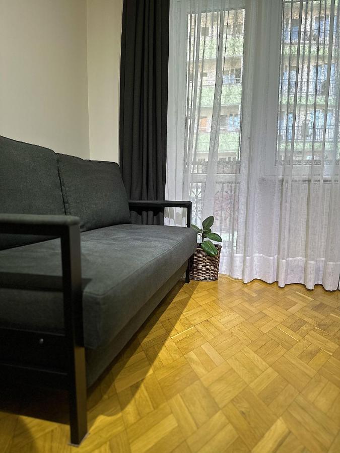 Apartment バトゥーミ エクステリア 写真